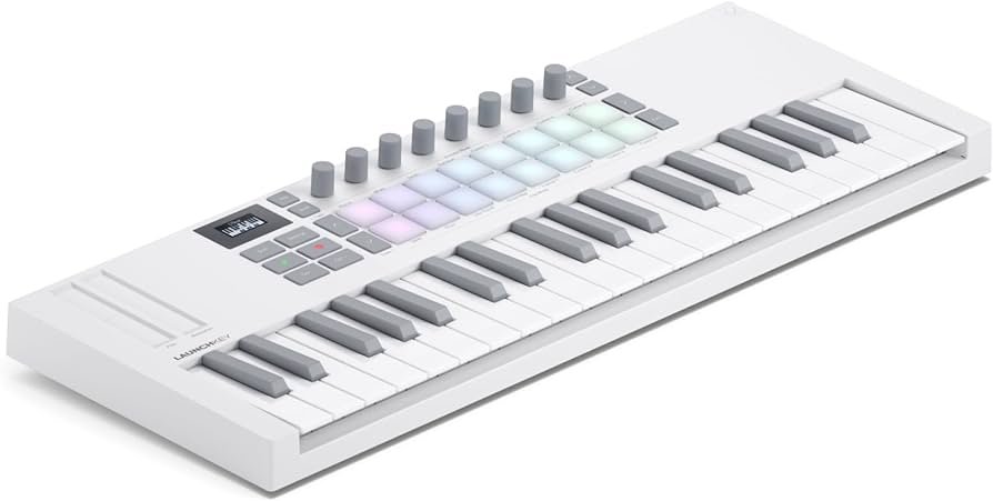 Amazon.co.jp: Novation Launchkey Mini 37 White [MK4] - ポータブル