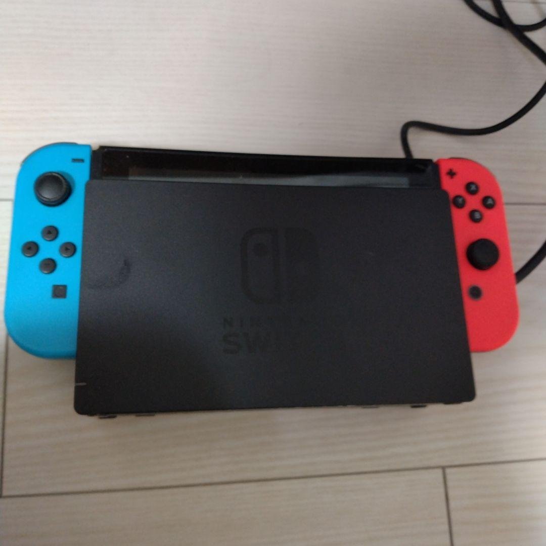 Nintendo Switch 青と赤のJoy-Con Amazon.com: Nintendo Joy-Con (L) neon red / (R) neon Blue : Video