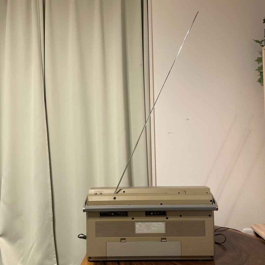 AIWA J77MKⅡラジカセ カセットテープ FM/AM 希少　レトロラジオ
