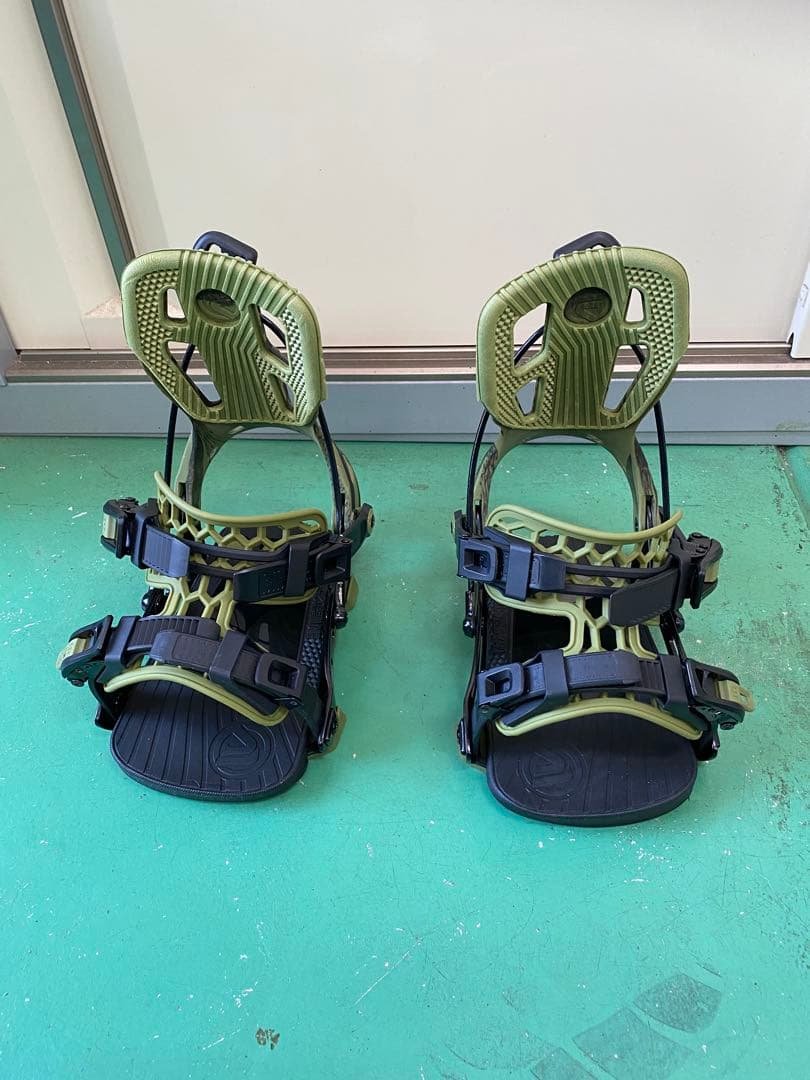 FLOW21-22フローNX2TM Flow NX2-TM Bindings Review | Snowboarding Profiles