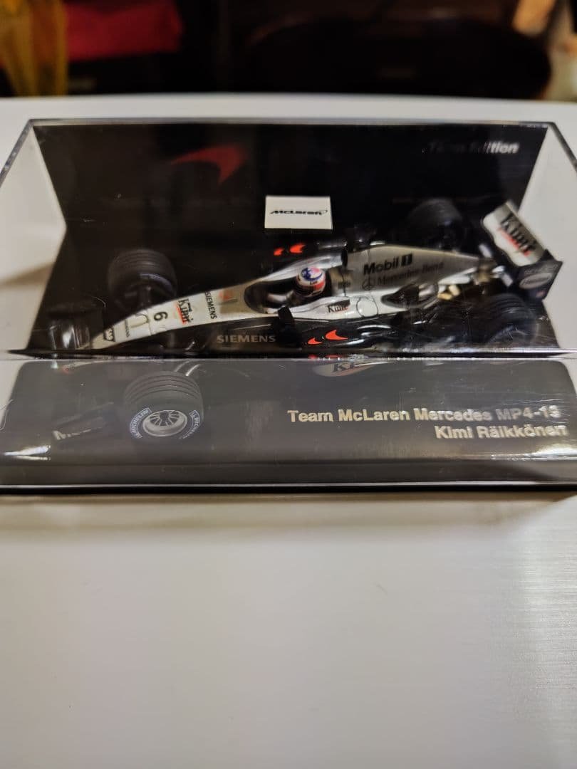 キミ・ライコネン　1/43マクラーレン・メルセデスMP4/19 マクラーレン メルセデス MP4/21 キミ・ライコネン 2006 (ミニカー