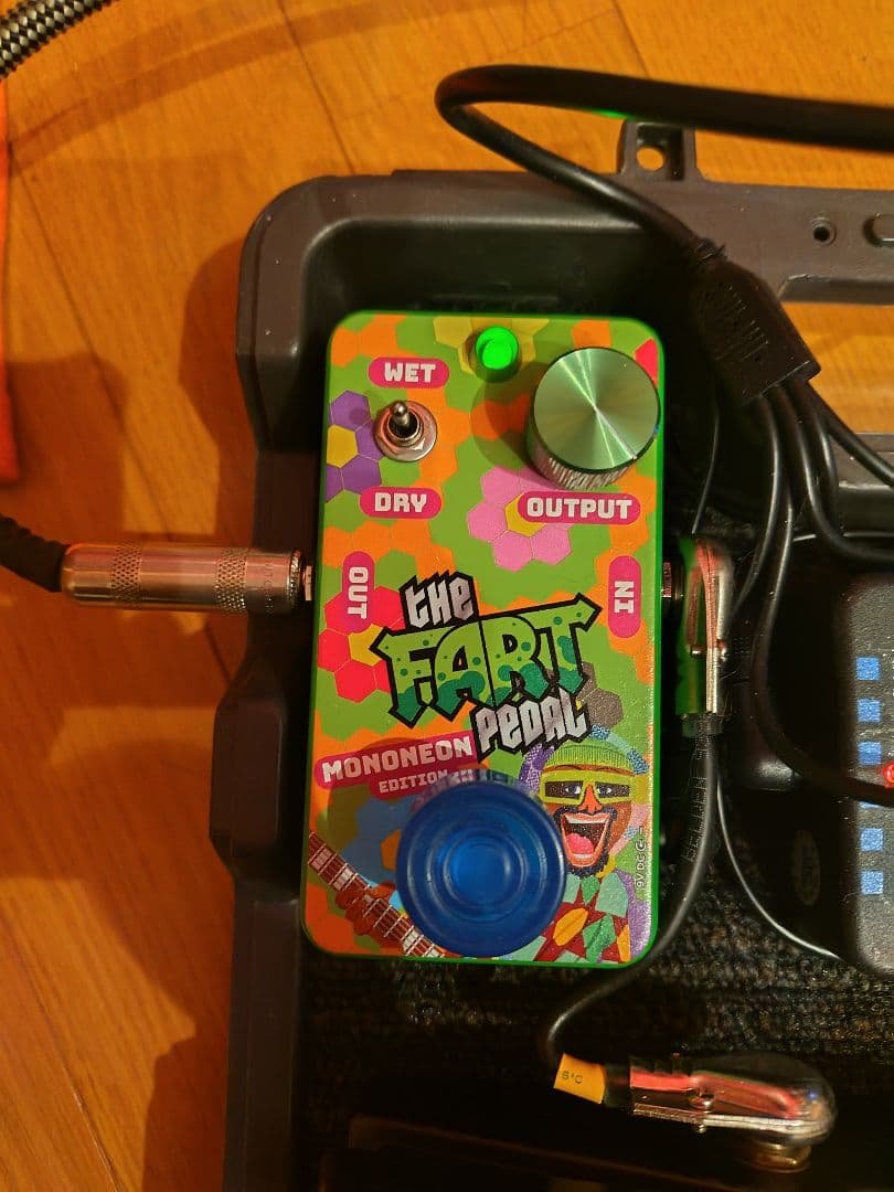 ギター The Fart Pedal Mononeon Edition MonoNeon Limited Edition Fart Pedal Features and Reviews