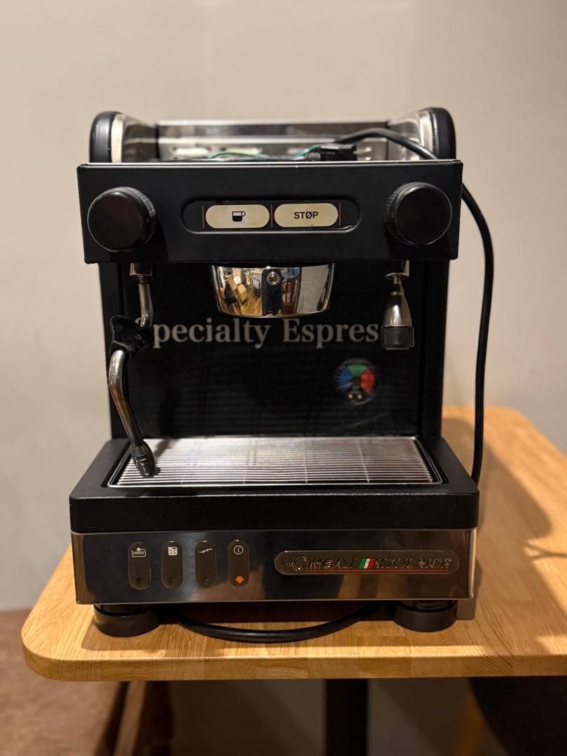 【25日まで値引き中】エスプレッソマシンM21JU-S/1 LA CIMBALI 25日まで値引き中】エスプレッソマシンM21JU-S/1 LA CIMBALI